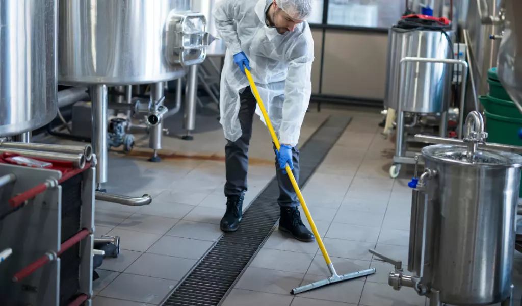 Fabrika Temizliği Kullanılan Ürünler